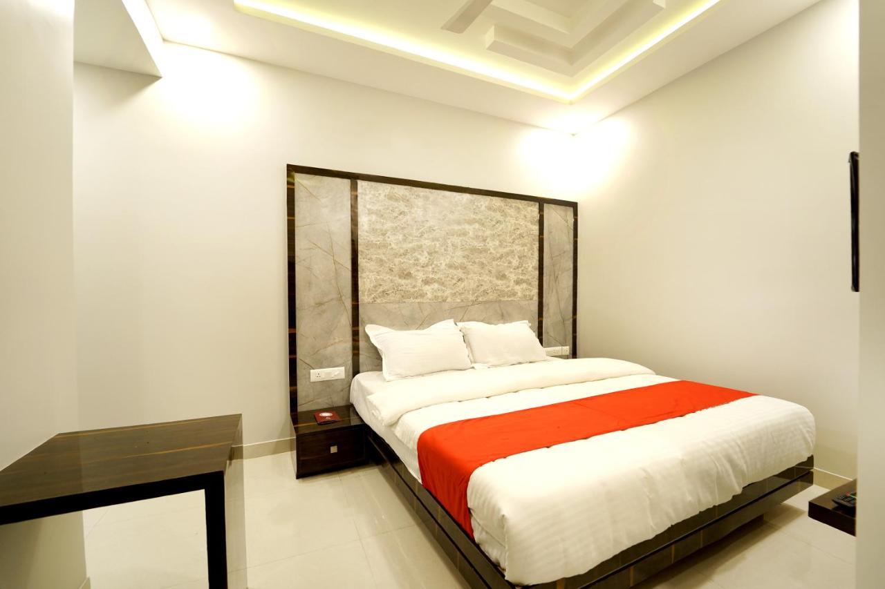 Ss Crown Inn Bangalore Exterior photo