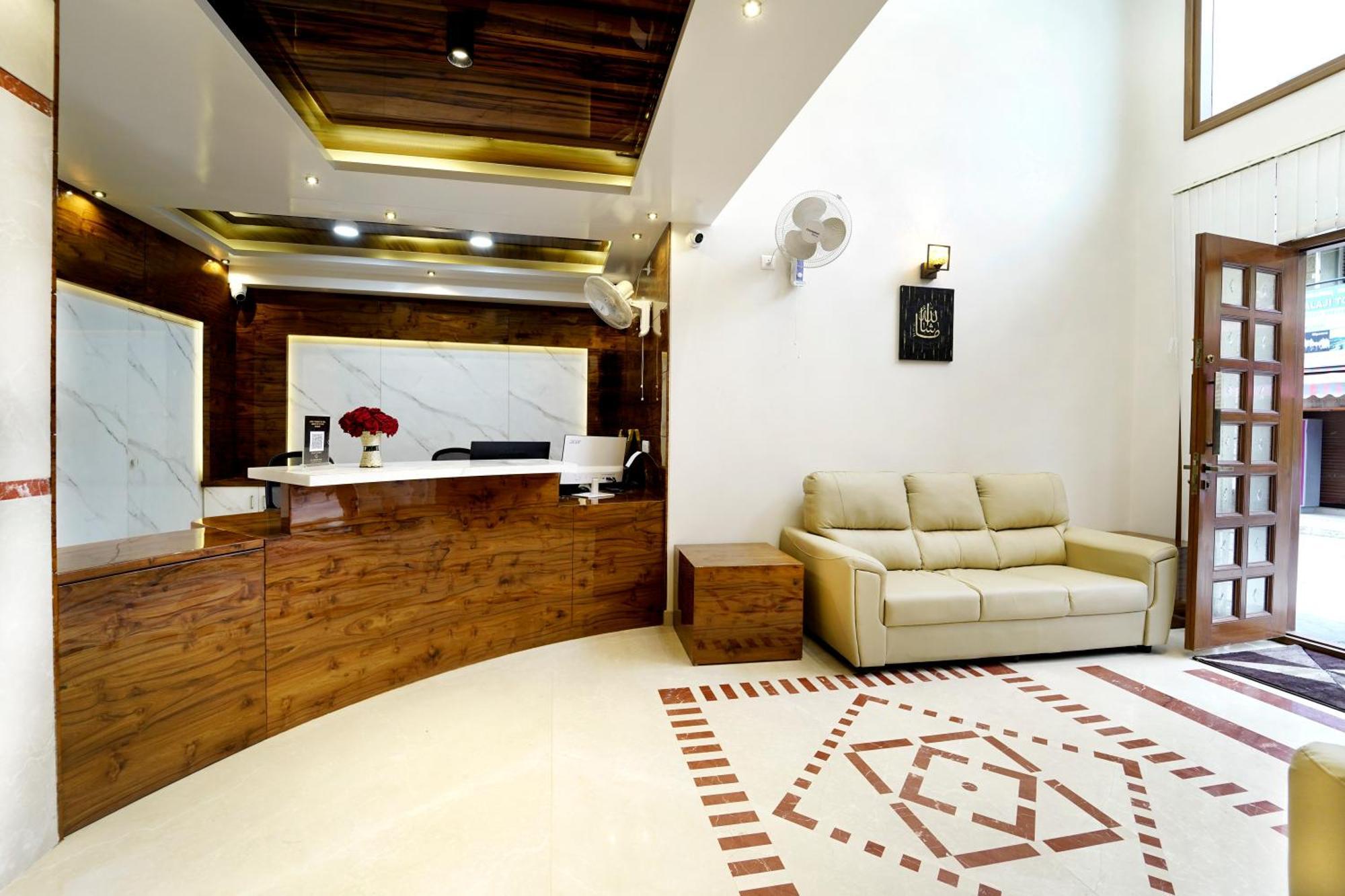 Ss Crown Inn Bangalore Exterior photo